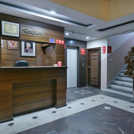 Oyo 2289 Hotel Radha Palace Kukas Екстер'єр фото